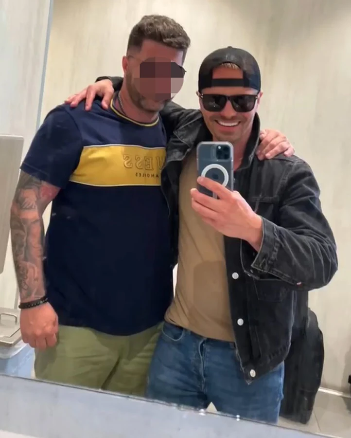 Hakiel z kolegą na wakacjach /https://www.instagram.com/marcinhakiel/ Hakiel z kolegą na wakacjach /https://www.instagram.com/marcinhakiel/