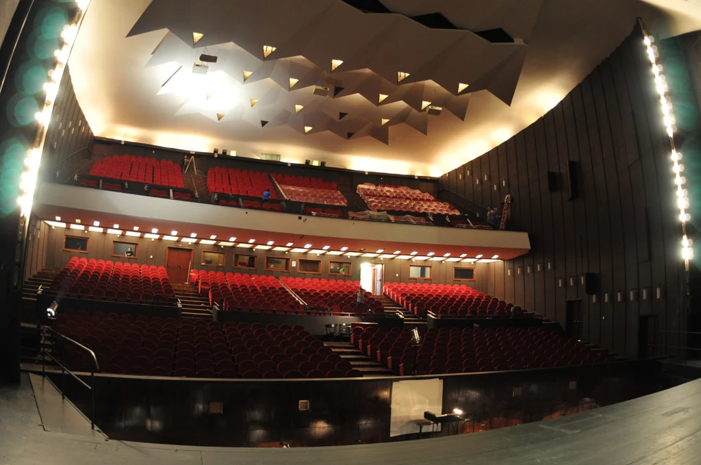 W Teatrze Wielkim w Łodzi doszło do konfliktu między częścią pracowników a obecnym dyrektorem W Teatrze Wielkim w Łodzi doszło do konfliktu między częścią pracowników a obecnym dyrektorem