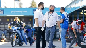 Bez Hamulców. Służbista plus śrubokręt równa się skandal