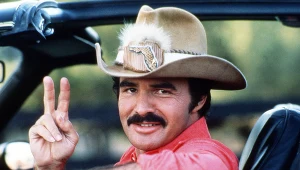 Burt Reynolds w filmie "Mistrz kierownicy ucieka"