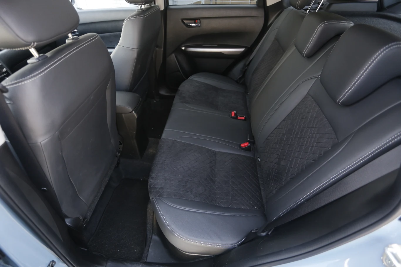 Suzuki Vitara Strong Hybrid. Kiedy rozsądek wygrywa z emocjami Suzuki Vitara Strong Hybrid. Kiedy rozsądek wygrywa z emocjami