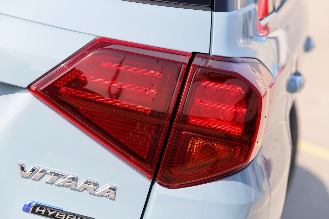 Suzuki Vitara Strong Hybrid. Kiedy rozsądek wygrywa z emocjami Suzuki Vitara Strong Hybrid. Kiedy rozsądek wygrywa z emocjami