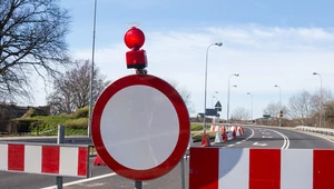 Znajomość tych czterech najważniejszych znaków drogowych jest niezbędna do bezpiecznego poruszania się po ulicach.