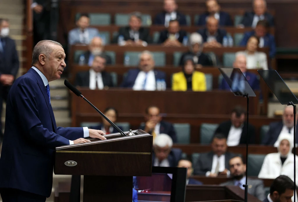 Turcja opowiada się za blokowaniem wejścia Finlandii i Szwecji do NATO. Na zdjęciu: prezydent Turcji Recep Tayyip Erdogan Turcja opowiada się za blokowaniem wejścia Finlandii i Szwecji do NATO. Na zdjęciu: prezydent Turcji Recep Tayyip Erdogan