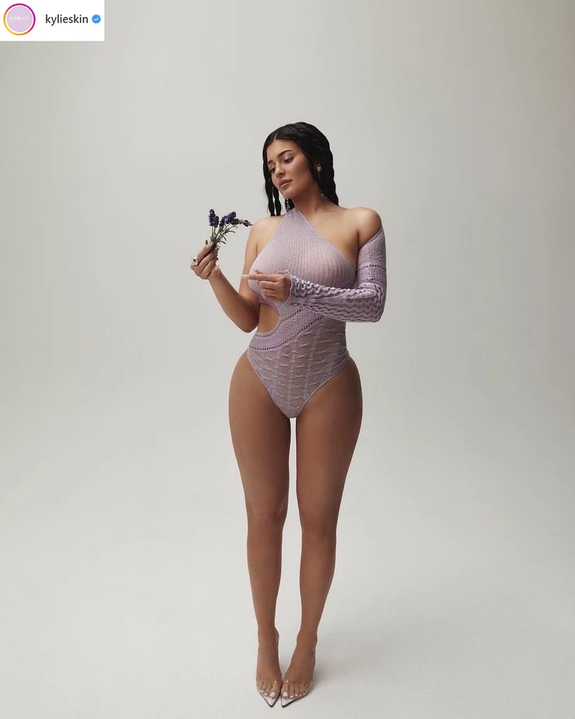 Kylie Jenner, podczas promocji nowej linii kosmetyków do pielęgnacji, zaliczyła wpadkę