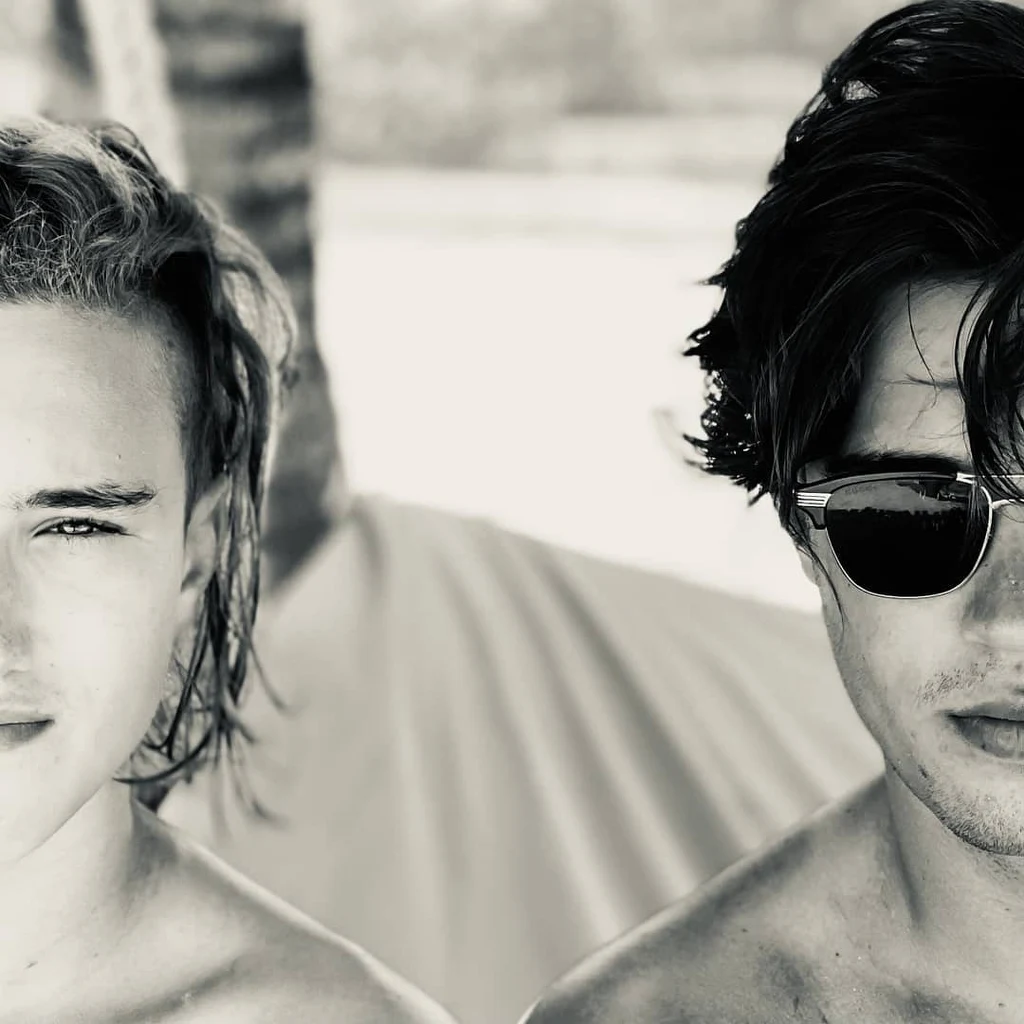 Synowie Justyny Steczkowskiej Synowie Justyny Steczkowskiej