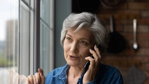 Wśród usług telekomunikacyjnych największą popularnością cieszy się telefonia komórkowa, z której korzysta 97 proc. pytanych