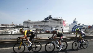 Ucieczka podczas 12. etapu Giro d'Italia. W środku zwycięzca Stefano Oldani 