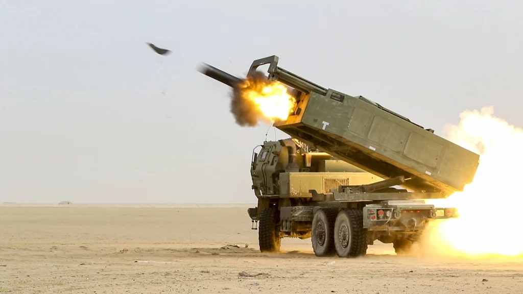 Wieloprowadnicowa wyrzutnia rakiet HIMARS Wieloprowadnicowa wyrzutnia rakiet HIMARS