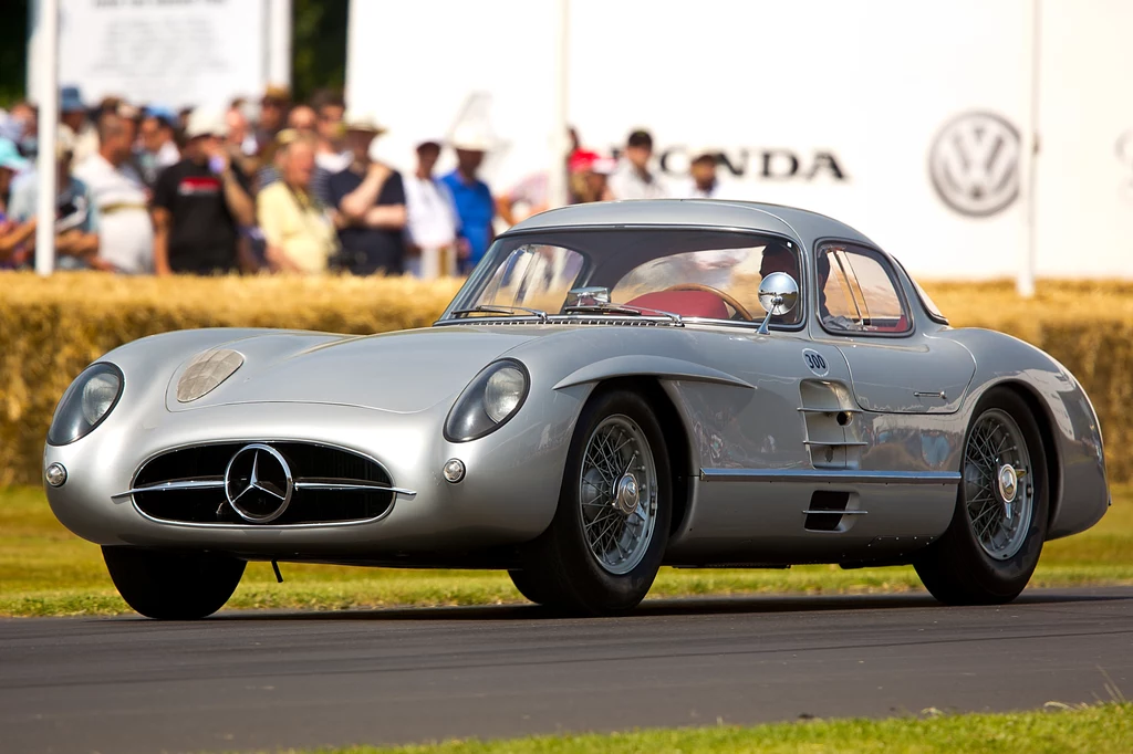 Mercedes 300 SLR Uhlenhaut na Festiwalu Szybkości w Goodwood