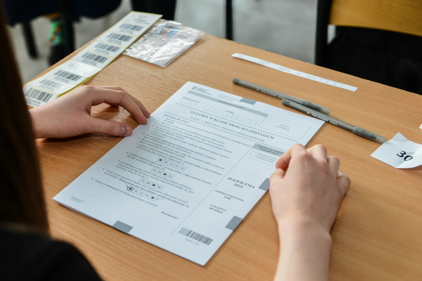 Egzamin ósmoklasisty 2023 trzeba napisać, aby móc myśleć o kontynuacji nauki w szkole ponadpodstawowej Egzamin ósmoklasisty 2023 trzeba napisać, aby móc myśleć o kontynuacji nauki w szkole ponadpodstawowej