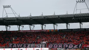 Widzew zawsze się odridzi - napis z otwarcia stadionu