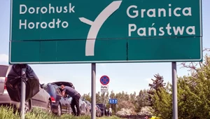 Ukraińcy wiozą samochody. Potężne kolejki na granicy