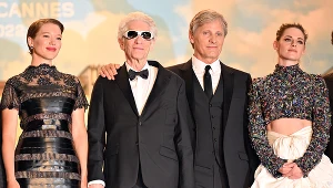 Lea Seydoux, David Cronenberg, Viggo Mortensen i Kristen Stewart na festiwalu w Cannes 2022 - światowa premiera filmu "Crime of the Future"