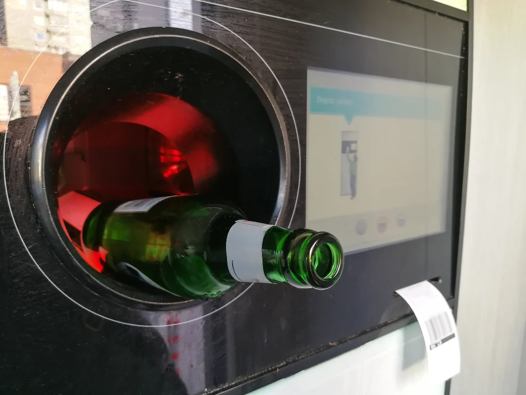 Polacy czekają na system kaucyjny 
