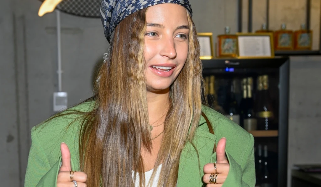 Julia Wieniawa Julia Wieniawa