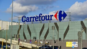 Znana sieć zniknie z Polski. Ma ponad 900 sklepów