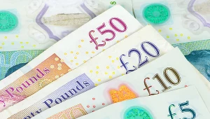 Kurs funta spada po danych PMI