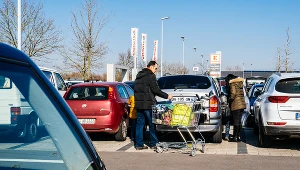 Czesi przed świetami jeszcze chętniej robią zakupy w dyskontach w Polsce