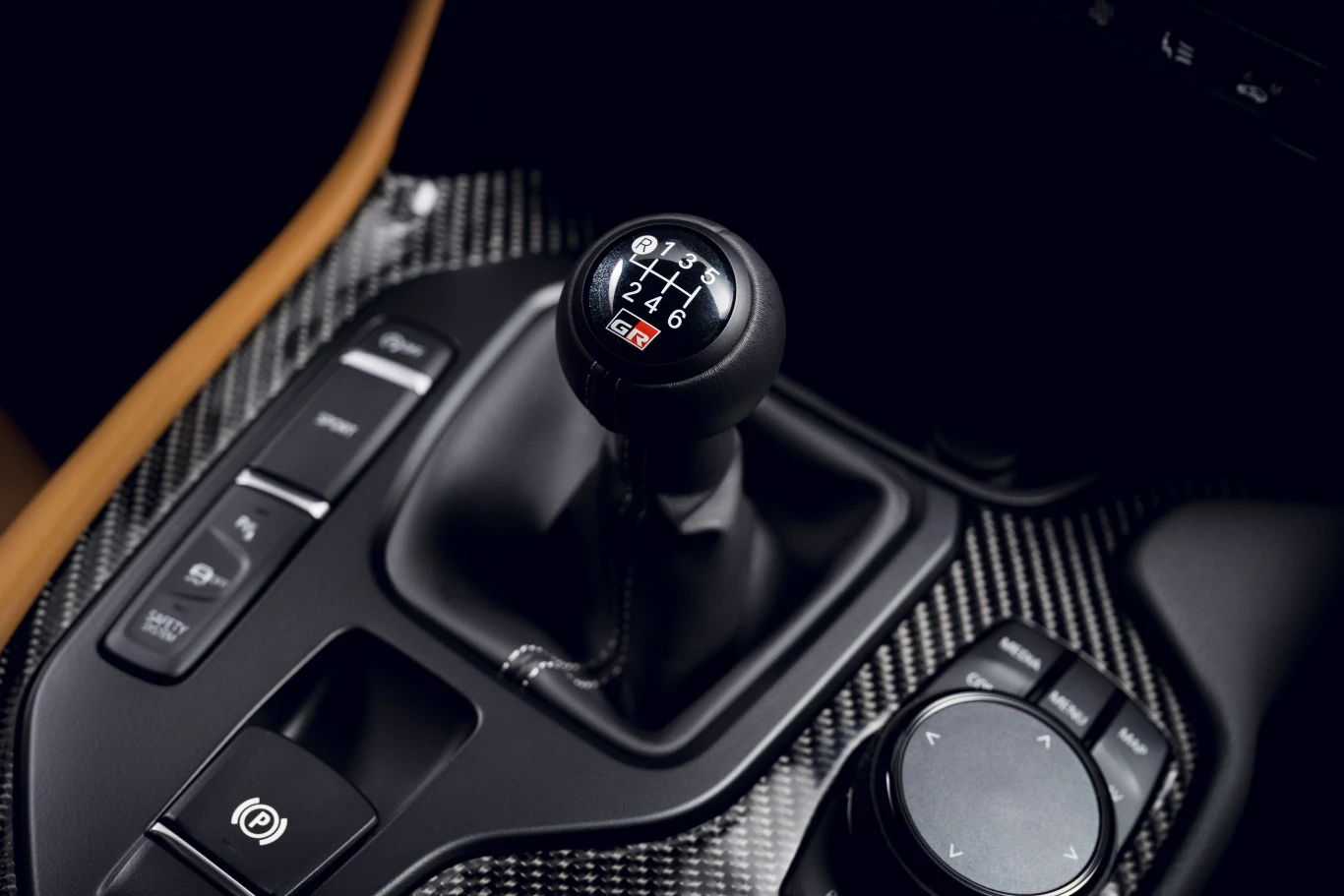 Toyota GR Supra z 6-biegową manualną skrzynią biegów 