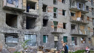 Zniszczony podczas rosyjskiego ostrzału budynek w Ukrainie