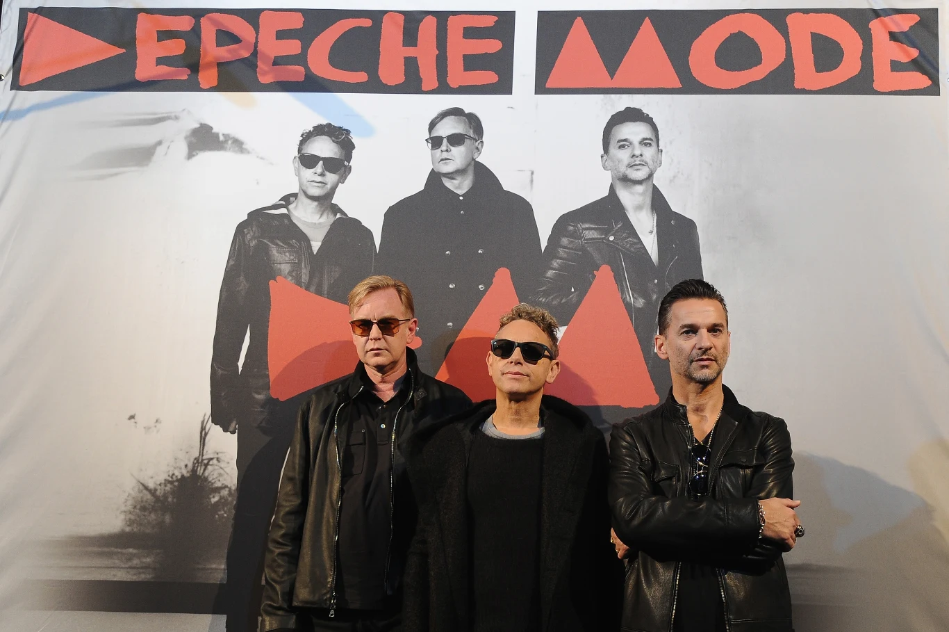 Depeche Mode w 2012 r. w Paryżu podczas promocji płyty "Delta Machine" - od lewej: Andrew Fletcher, Martin Gore i Dave Gahan