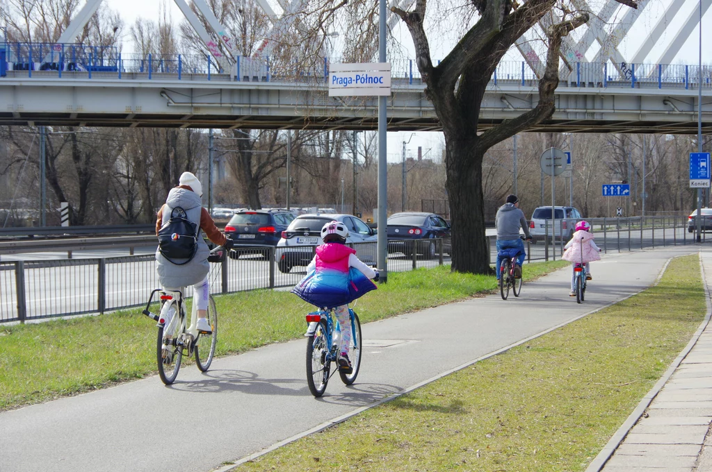 Dla większości rower pozostaje rozrywką, ale coraz więcej osób wybiera ten środek transportu ze względu na galopujące ceny paliw