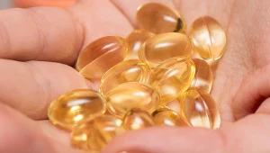 Pewne osoby potrzebują więcej witaminy D - to m.in. dzieci i seniorzy