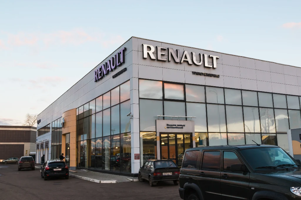 Salon Renault w mieście Kazań, Rosja.