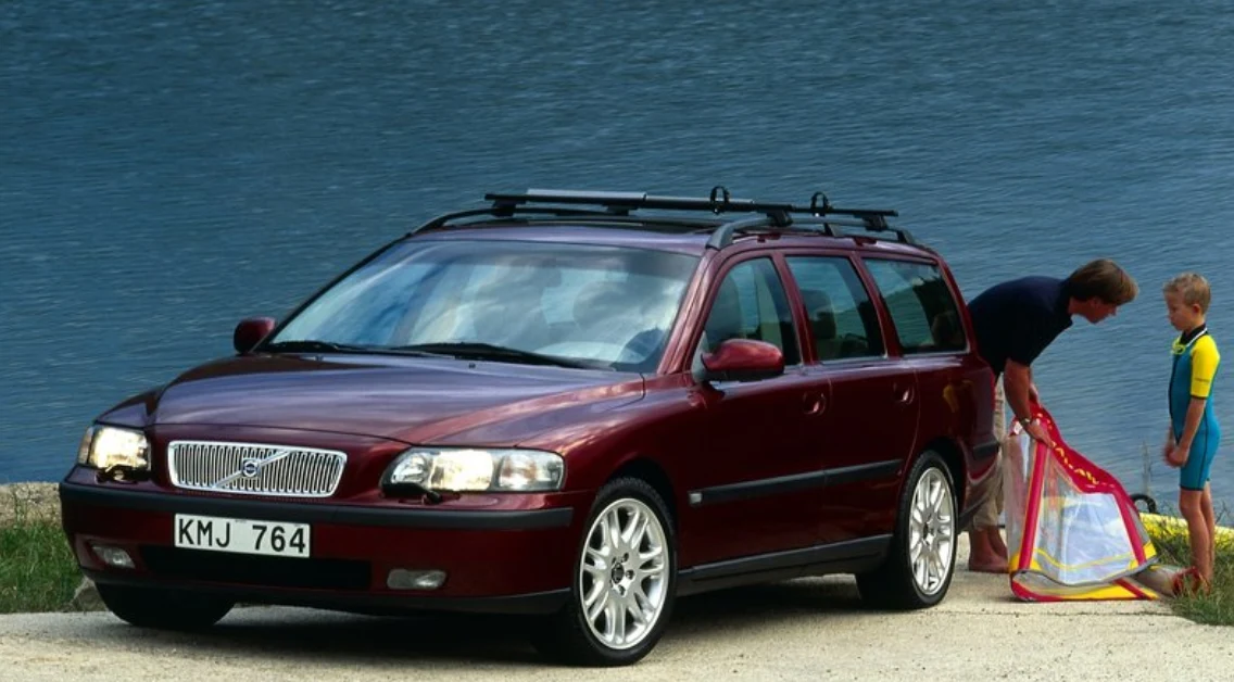 Volvo V70 dla rodziny. W cenie do 20 tysięcy można kupić auta z roczników 2004-2006.
