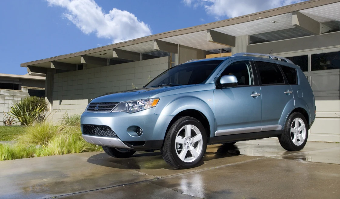 Mitsubishi Outlander. 
