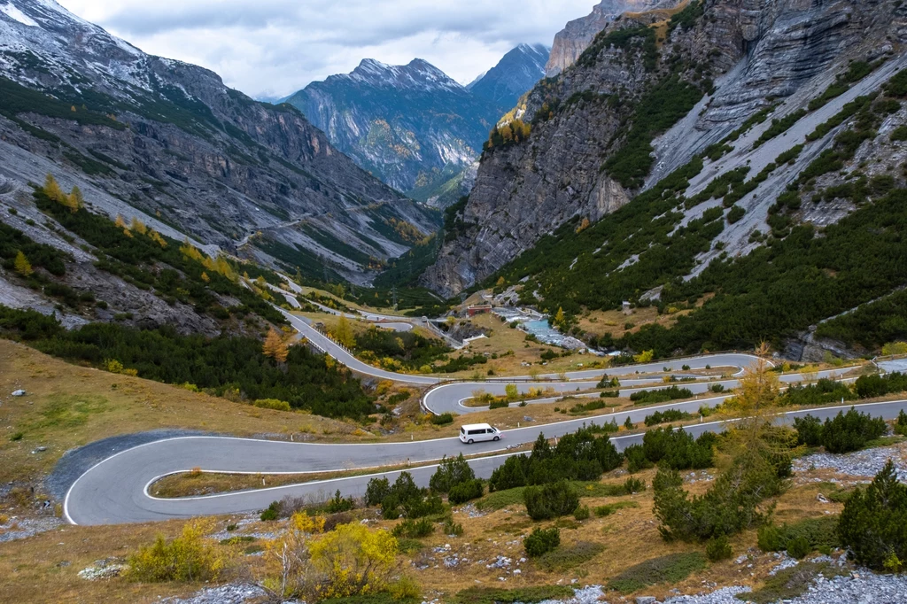 Podjazd na Przełęcz Stelvio we Włoszech