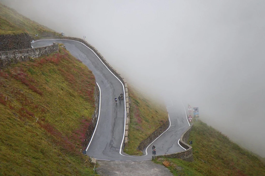 Podjazd na Przełęcz Stelvio we Włoszech