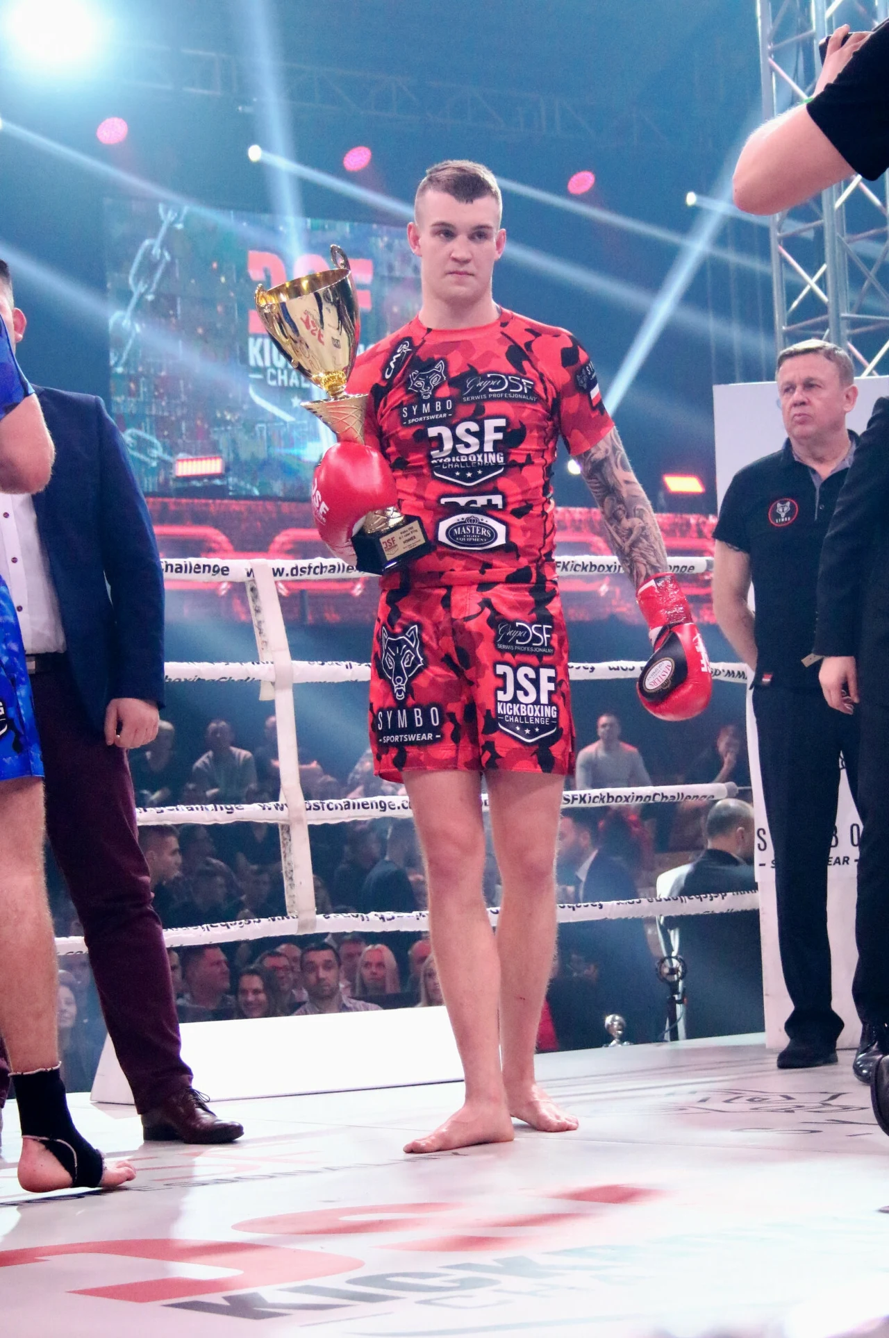 Dawid Mirkowski na ringu Dawid Mirkowski na ringu