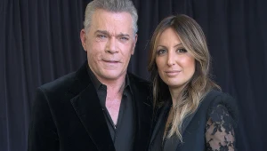 Ray Liotta z narzeczoną Jacy Nittolo