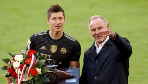 Robert Lewandowski i  Karl-Heinz Rummenigge 