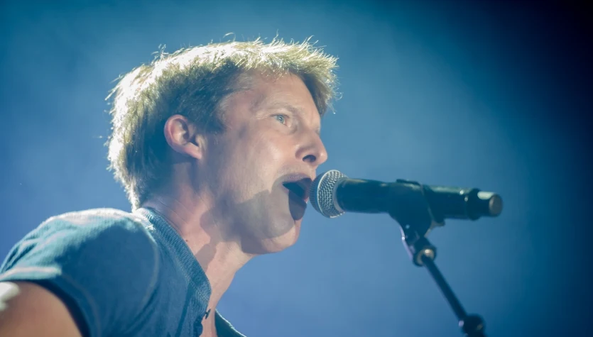 James Blunt wraca z nowym albumem i ogłasza koncert w Polsce! Kiedy i gdzie wystąpi?