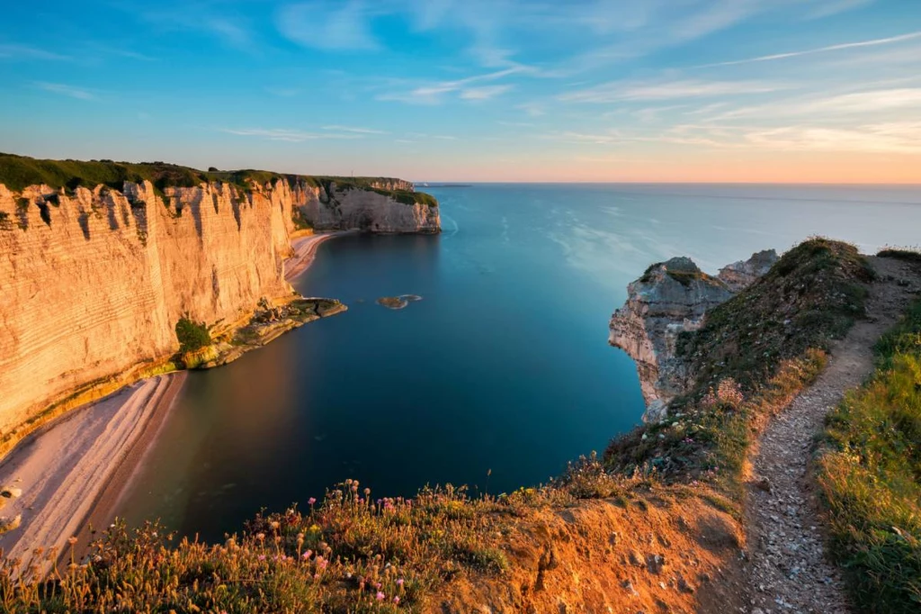 Etretat często nazywany jest "esencją Normandii"