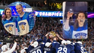 Premier Finlandii Sanna Marin (w małych okienkach) i hokeiści Finlandii po triumfie w MŚ Elity