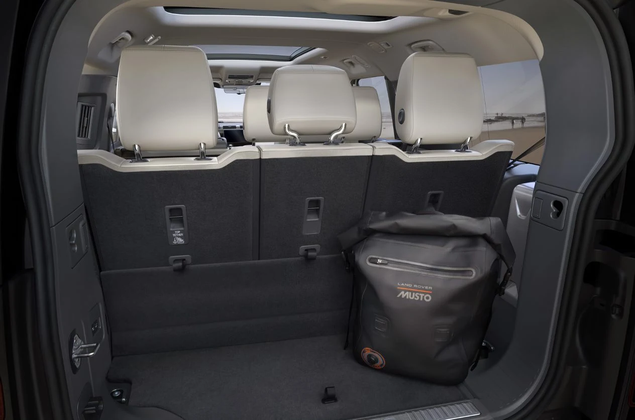 Land Rover Defender 130 Land Rover Defender 130