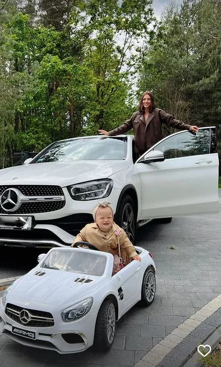 Klaudia Halejcio z córką Klaudia Halejcio z córką