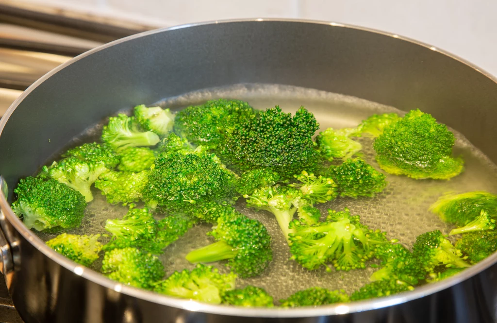 Nie wylewaj wody po gotujących się warzywach. Nadadzą się na nawóz do storczyków