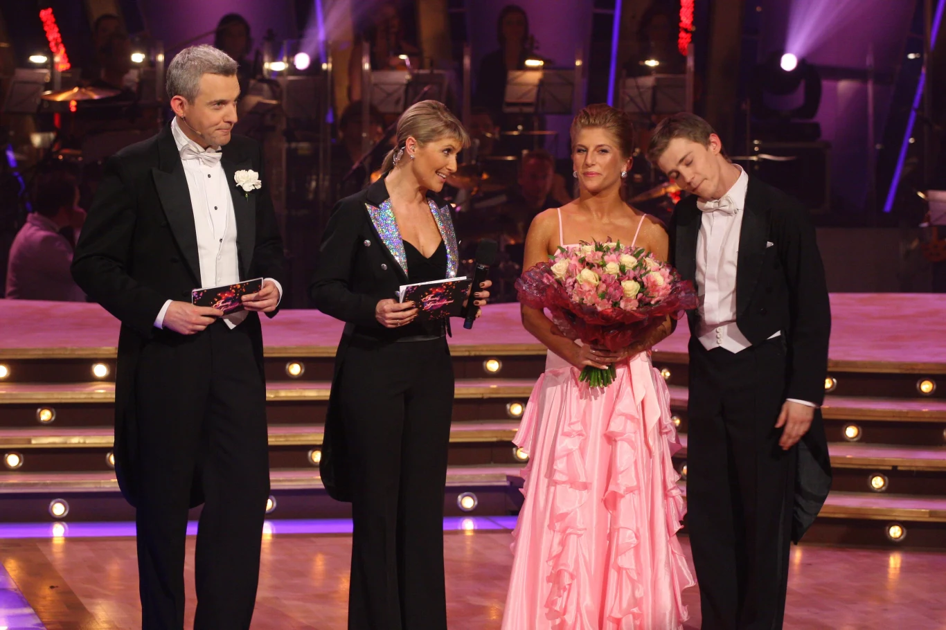 Prowadzący "Tańca z gwiazdami" Hubert Urbanski i Katarzyna Skrzynecka