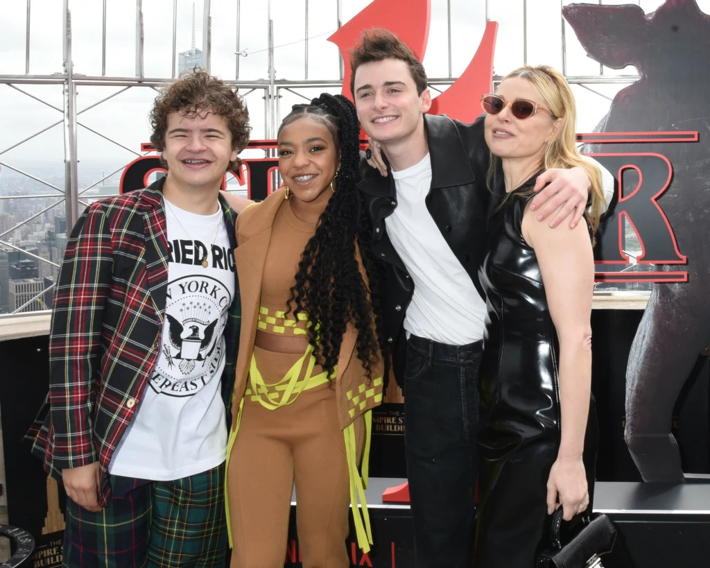 Obsada serialu Stranger Things": Gaten Matarazzo, Priah Ferguson, Noah Schnapp i Cara Buono