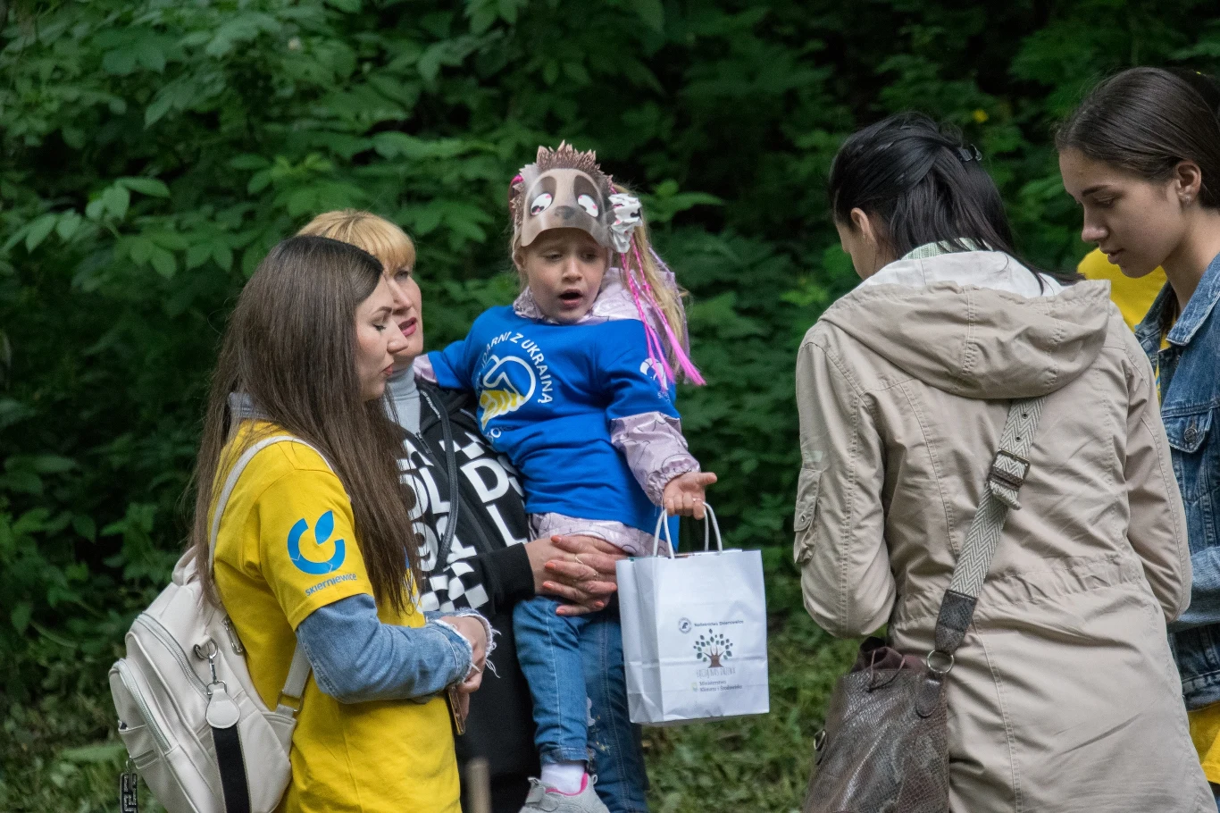 W ostatnią niedzielę, 29 maja akcja "Czyste, Zielone Miasta" dotarła do Skierniewic. Akcja „Czyste, Zielone Miasta” rozpoczęła się na terenie Parku Miejskiego w Skierniewicach. Najpierw odbyło się sprzątanie terenu oraz sadzenie drzew przekazanych przez Lasy Państwowe. Wydarzeniom związanym z projektem "Czyste, Zielone Miasta" towarzyszył zorganizowany obok Kosmiczny Dzień Dziecka. 