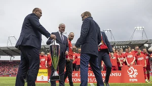 Prezes Widzewa przerażony zarobkami. „Nie mamy na pół takiego zawodnika”