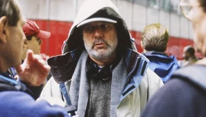 James Burrows na planie filmowym w 2000 roku
