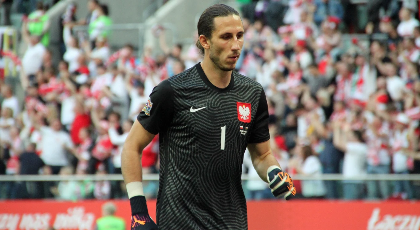 Kamil Grabara Kamil Grabara