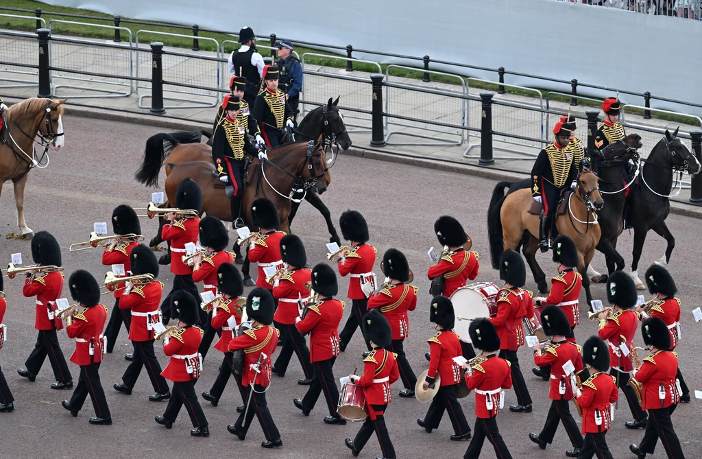 Parada Trooping the Colour na londyńskim The Mall. Parada Trooping the Colour na londyńskim The Mall.