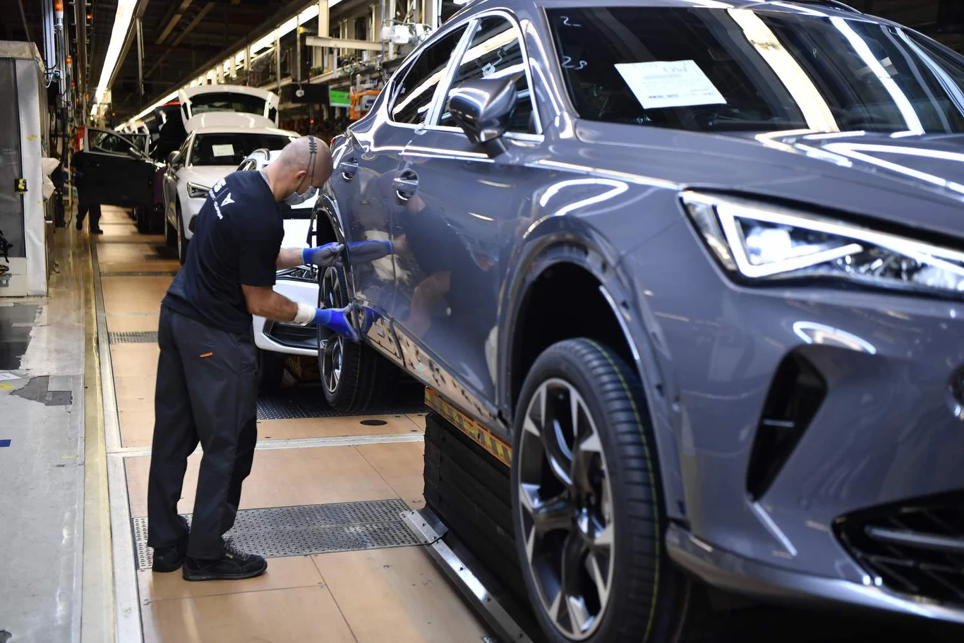 Chiński producent akumulatorów zanotował rekordowy wzrost na giełdzie Chiński producent akumulatorów zanotował rekordowy wzrost na giełdzie